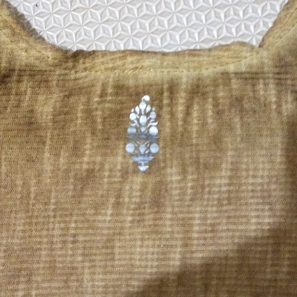 Free People Zenith High Low Thumbhole Top size S - Picture 9 of 12